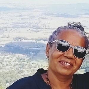 Meet your Posher, Neena